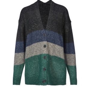 Never worn Cabi Tiered Cardigan size XS.